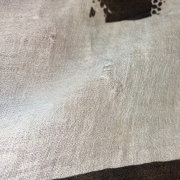 Vintage luxury canvas geo printed  square scarf - Picture 4 of 17